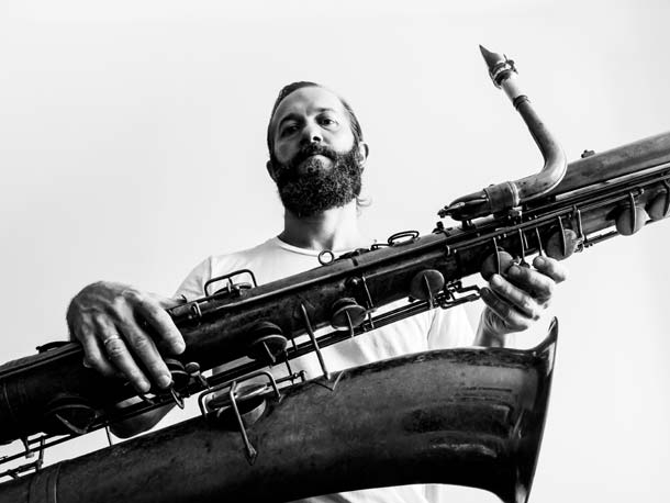 Colin Stetson - foto di Peter Gannushkin